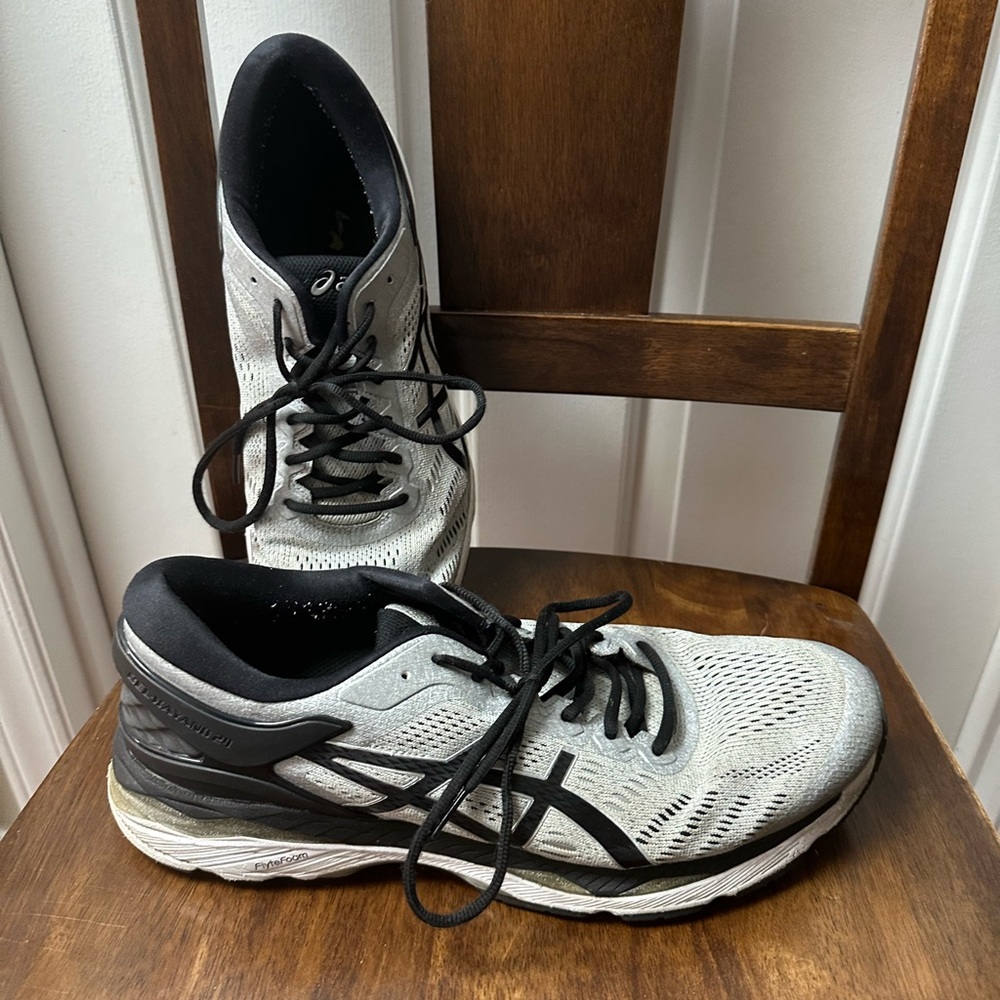 Asics Dynamic Duomax gel Kayano 24 Black and Gray Athletic Sneakers Size 13